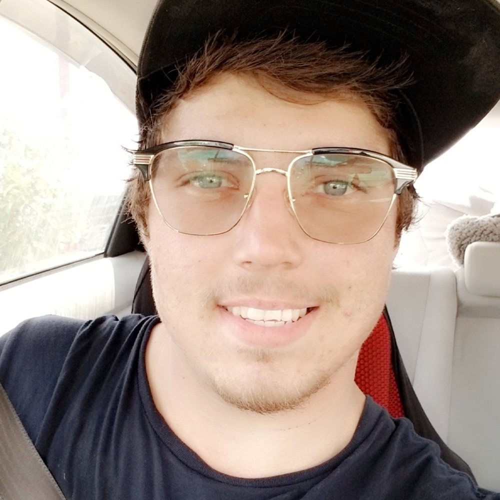 Meet your Posher, Kyle